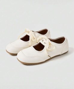 Classic Lace-Up Mary Jane Flats